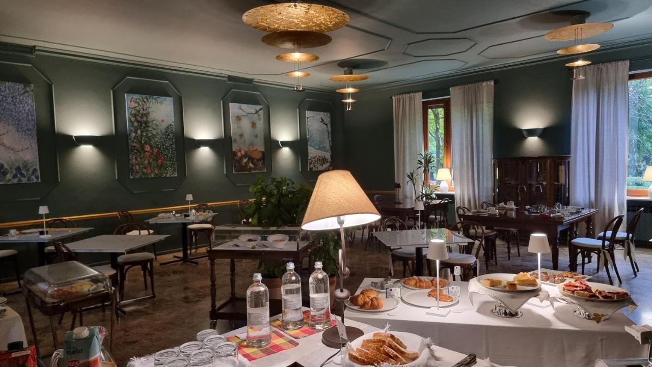Albergo Ristorante Trieste Boves מראה חיצוני תמונה
